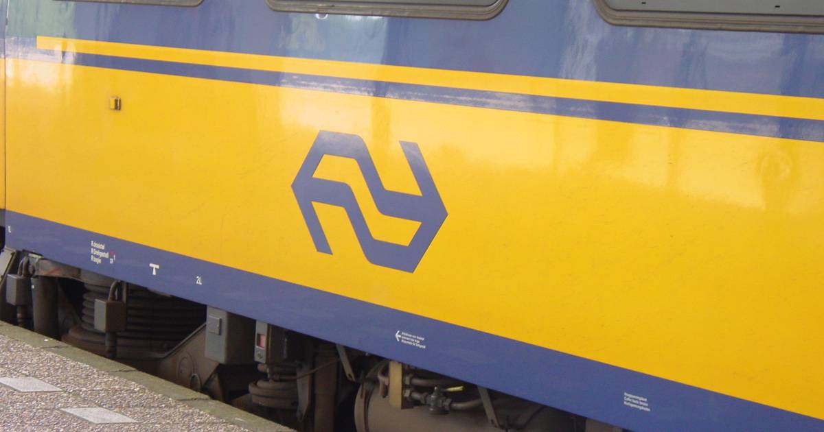 Geen treinen tussen Hengelo en Almelo vanwege aanrijding.