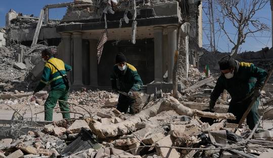 Iran wil niet onderhandelen met VS en zweert ‘oorlog voort te zetten’ • Dieselprijs vanaf morgen 14,4 cent duurder