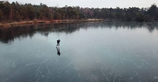 Gevaarlijke schaatsers op De Flaes van boven 'betrapt’