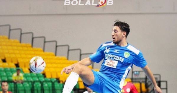 El Hattach is 'on fire' en helpt Permata naar halve finales - PZC