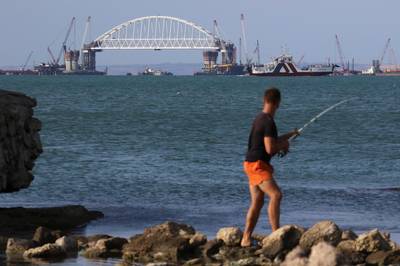 Rusland bouwt hek tussen de Krim en Oekraïne