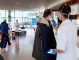 LIVE | Zorgcentra testen zelf op corona, Bruls hoopt dat ouders kinderen thuishouden