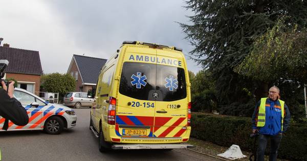 Man neergeschoten in Veen, klopjacht op verdachte | Waalwijk, Heusden - BN DeStem