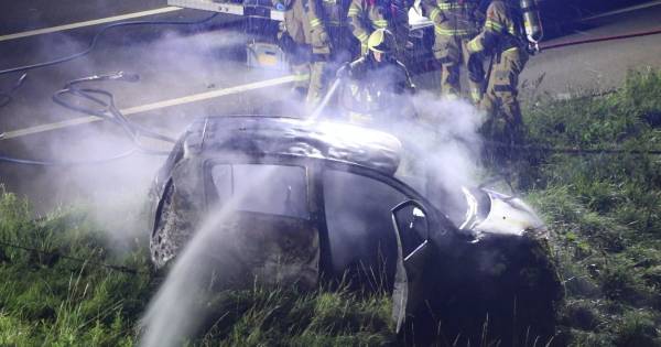 Ernstig ongeval op A50 in Herpen, auto volledig afgebrand.