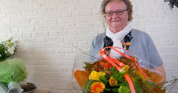 81-jarige maaltijdenbezorger uit Soerendonk krijgt lintje: Ik wil dit tot mijn 100ste ...