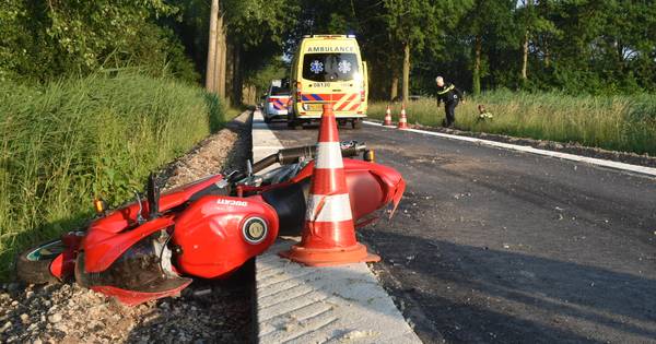 Motorijder uit Brakel komt ten val op afgesloten weg in Delwijnen - BD.nl