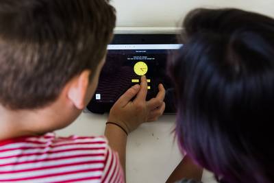 Meisjes leren sneller nieuwe dingen dan jongens