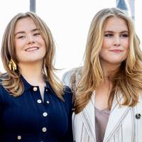 Zo omschrijft koningin Máxima de band tussen haar dochters