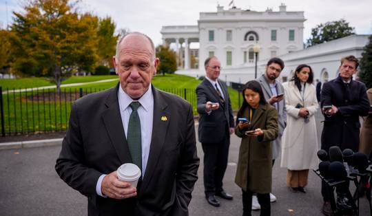 Wissel van de macht in Minneapolis: Trump stuurt ‘grenstsaar’ Tom Homan naar epicentrum van gewelddadig anti-immigratiebeleid