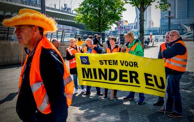 Voorman Rotterdamse hesjes trekt stekker eruit: ‘Alle tijd en moeite, het is voor niets geweest’