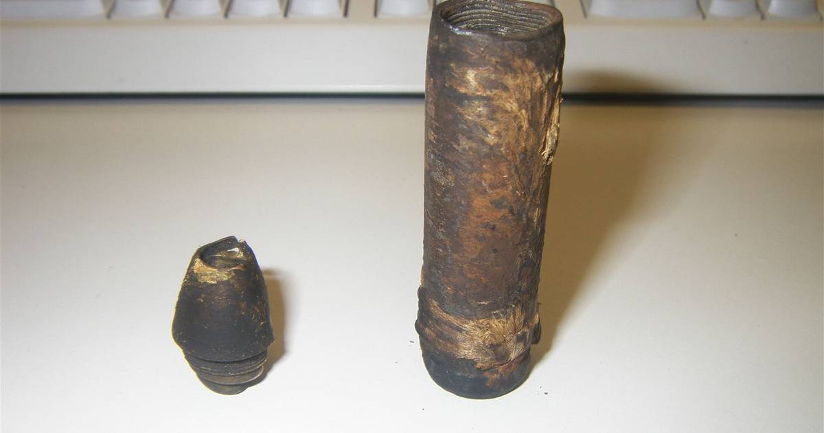 Wehrmacht-granaat ontploft in houtkachel woonkamer | Montferland - De Gelderlander