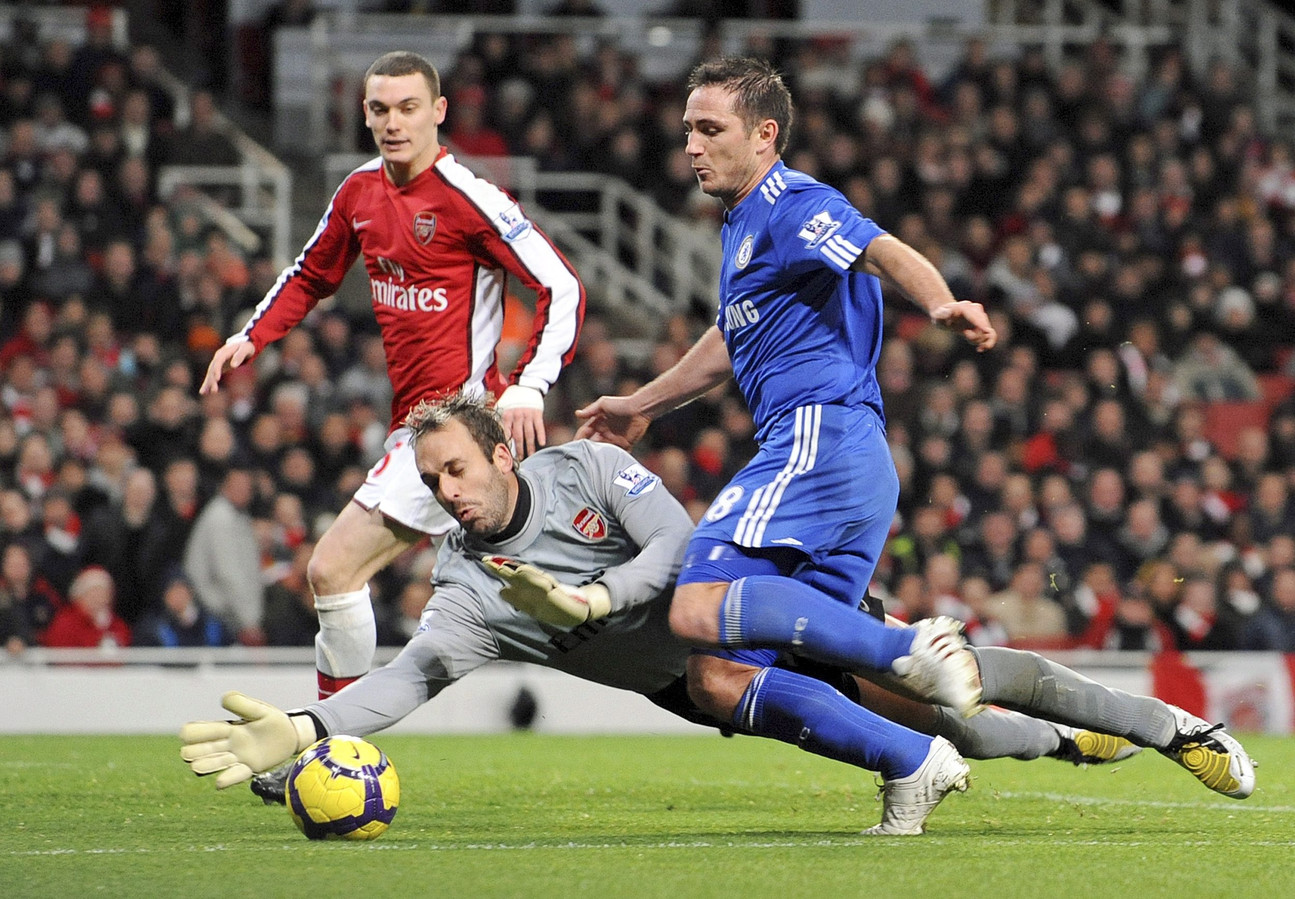 Spaanse doelman Almunia ruilt Arsenal voor Watford Foto AD.nl