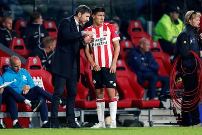 Van Bommel heeft vaak een gouden hand in wisselen, moet hij vanavond weer ingrijpen?