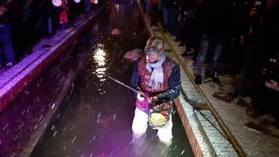 Sint Jansbeek in Arnhem tijdens heftige sneeuwbuien overgedragen aan bevolking