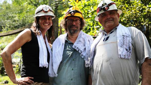 Gem Hunters Down Under