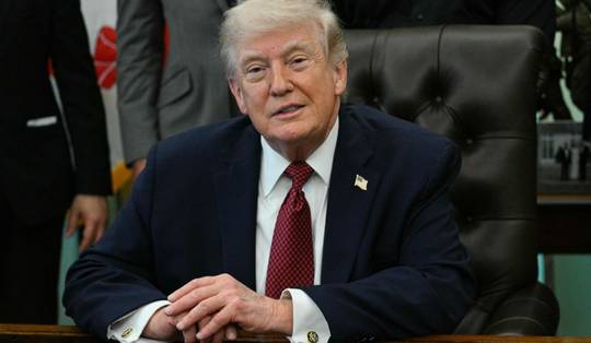 ‘VS willen Iraanse schepen enteren in internationale wateren’ • Iran zegt nieuwe voorstellen van de VS te bestuderen