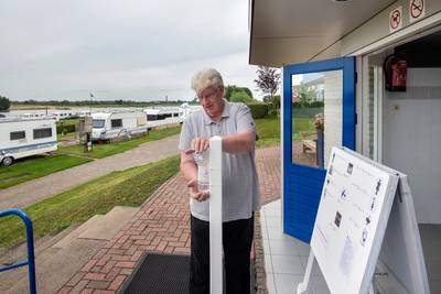 Kampeerder zonder eigen wc keert terug: ‘Toiletgebouw belangrijkste gebouw van de camping’