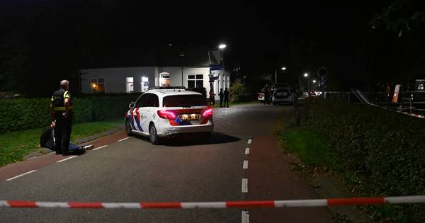 Schietincident in Gronings dorp: acht arrestaties, extra eenheden opgeroepen vanwege onrust - BD.nl