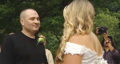 Bekende agent ontmaskerd als pedofiel nadat collega hem in de val lokte