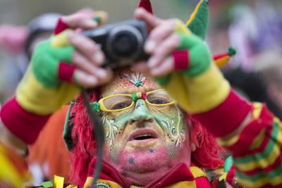Hulpdiensten slaan groot alarm om brand in feestend Maastricht