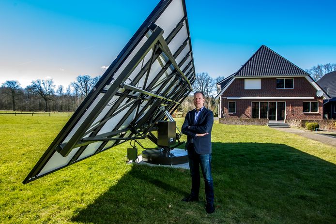 Betere Unieke uitvinding uit Salland: Zonnepaneel draait met zon mee RG-87