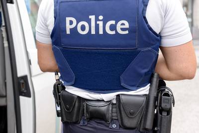 Attaques à l'explosif dans la région de Charleroi: trois suspects extradés en Belgique