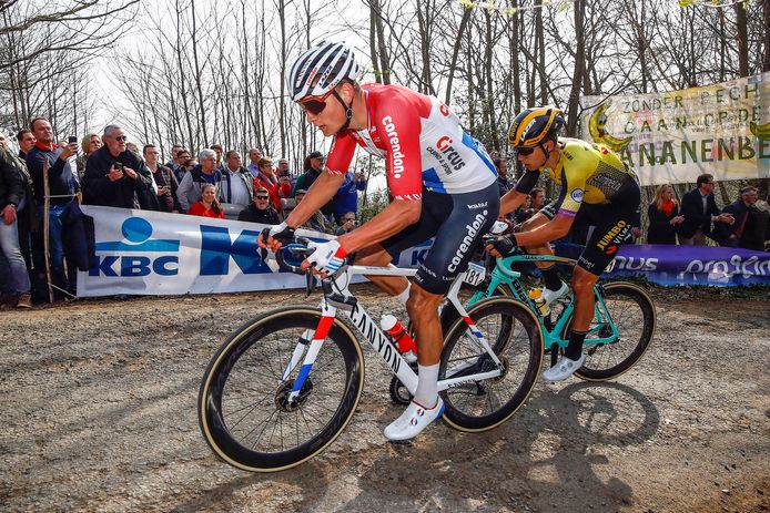 Van der Poel vs Van Aert: een weerzien om van te ...