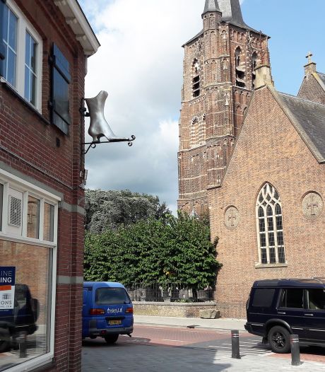 De Gouden Laars Na Verbouwing Schoenenstudio En Cafe In Bekend Loons Horecapand Tilburg E O Bd Nl