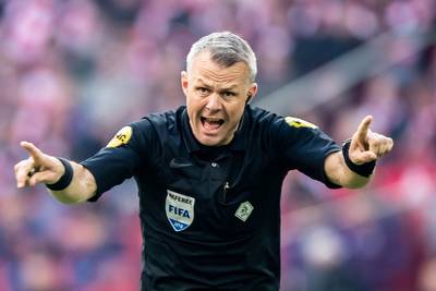 Kuipers staat achter zijn beslissing: ‘Het was een lichte schamp’