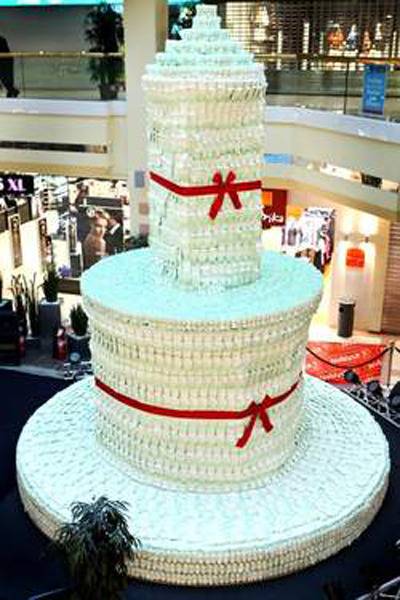 Les Plus Gros Gateaux Du Monde Le plus gros gâteau de langes du monde | Insolite | 7sur7.be
