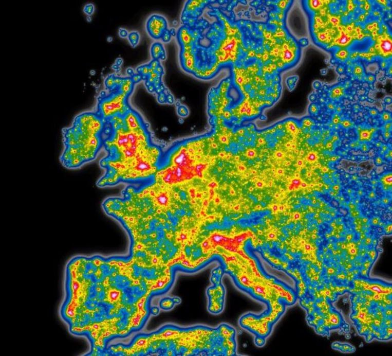 De lichtvervuiling in West-Europa.