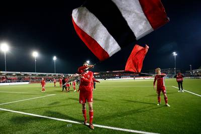 Almere City pakt laatste ticket voor play-offs