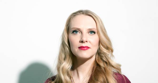 Jelka En Henry Maken Op Hilarische Wijze Babynieuws Bekend Show Ad Nl