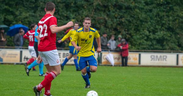 LIVE | DAW vindt de aansluitingstreffer tegen tienkoppig Real Lunet: 2-1 - BD.nl