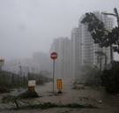 Vrees voor meer dan 100 doden na passage supertyfoon Mangkhut op Filipijnen, Hongkong krijgt volle laag