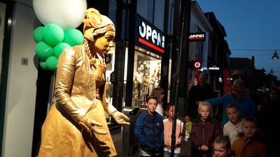 Sprookjesachtig Ede bij Statues by Night