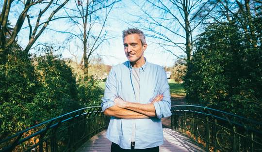 Gilles De Coster over het nieuwe ‘De mol’-seizoen: ‘Elk jaar denk ik: zou ik de eer niet beter aan een ander laten?’