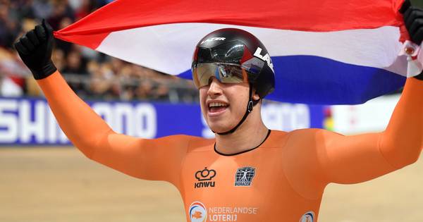 Huldiging baanwielrenner Harrie Lavreysen in Luyksgestel | Kempen - Eindhovens Dagblad