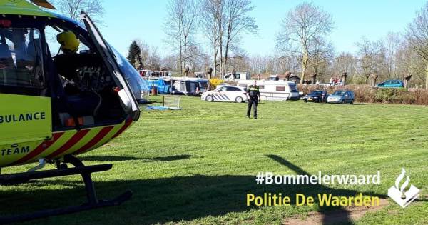 Man valt van dak caravan op camping De Rietschoof in Aalst en raakt gewond - BD.nl