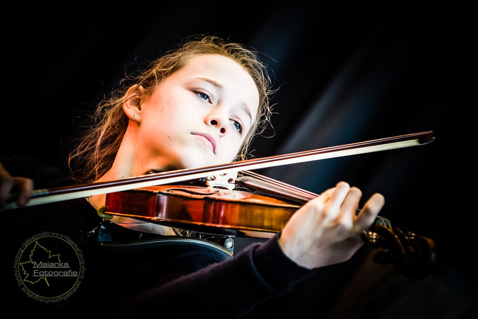 Afbeeldingsresultaat voor jessica lukken viool
