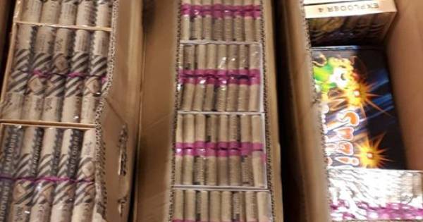10 Jarig Jongetje Steekt Illegaal Vuurwerk Af In Apeldoorn Politie Houdt Vader Verantwoordelijk Apeldoorn Destentor Nl