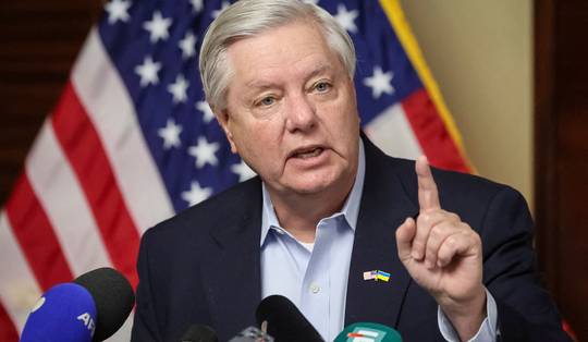 Amerikaanse senator Lindsey Graham (71), trouwe medestander van Trump, plots overleden