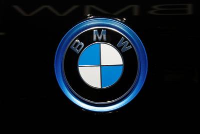Eigenaar BMW moet nog 728,50 euro betalen, ontdekt wijkagent