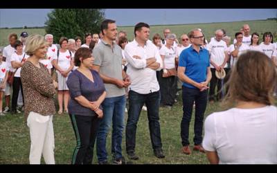 Vlaamse politici ineens geconfronteerd met 500 nabestaanden van verongelukte fietsers: ‘Dit komt binnen’