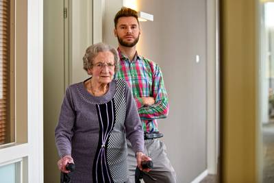 Mevrouw Bastiaansen (93)  uit Breda voelt zich ‘enorm gesteund door stortvloed aan reacties’
