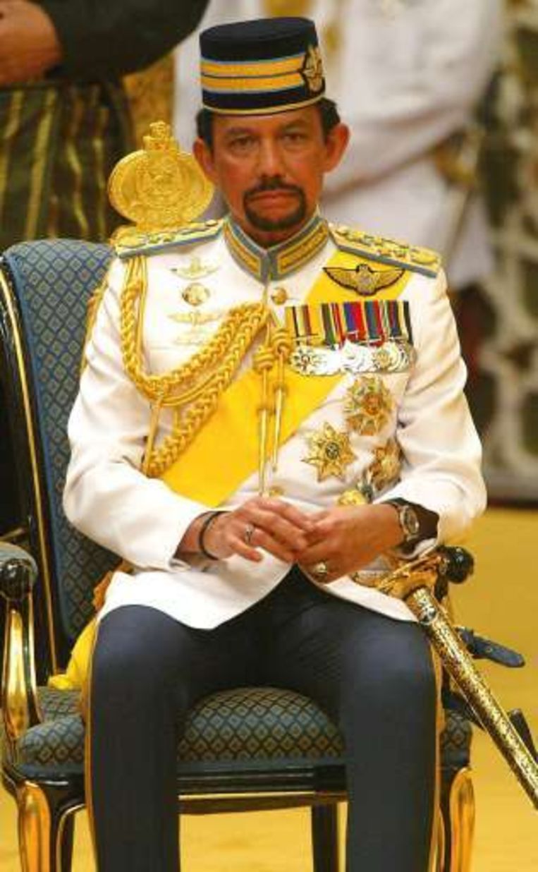 Sultan van Brunei spendeert 18.000 euro aan knipbeurt | De ...