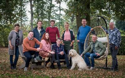 Nieuwe foto's van de boeren: zijn ze stapelverliefd?