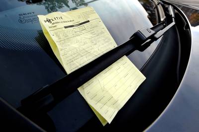 Politie schrijft 350.000 minder verkeersboetes uit