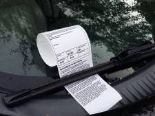 ‘Parkeerwachter die reanimerende huisarts in Almelo bekeurde moet op matje komen’