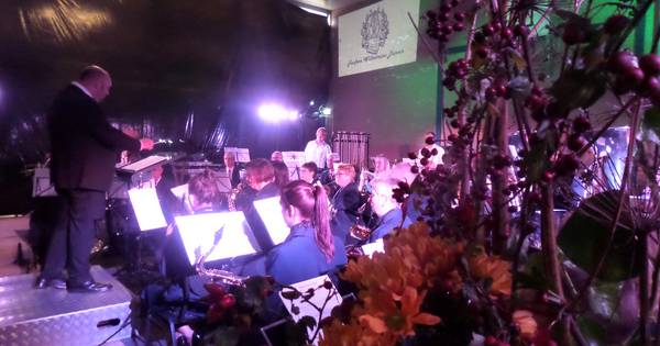 Kleine reünie bij Altena Streekfestival in Andel